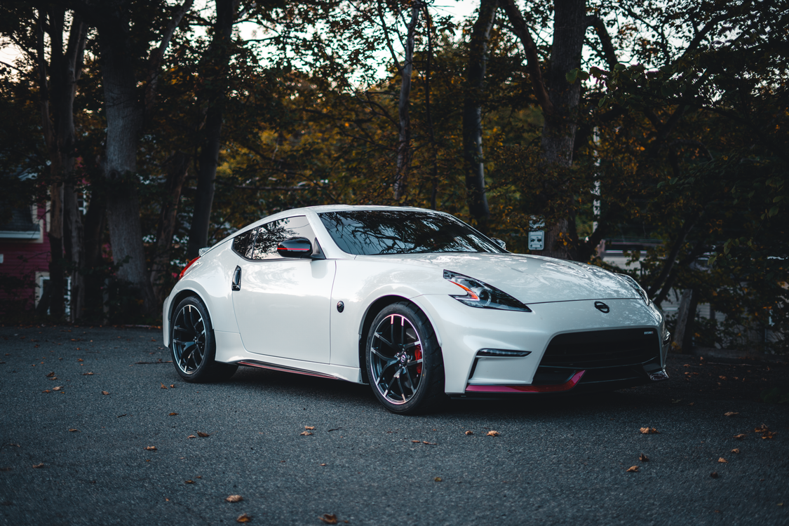 Nissan Z real photo