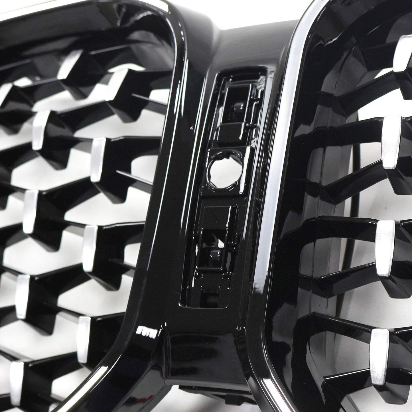 2022-2025 BMW X3 G01 X4 G02 Diamond Chrome Front Bumper Kidney Grille