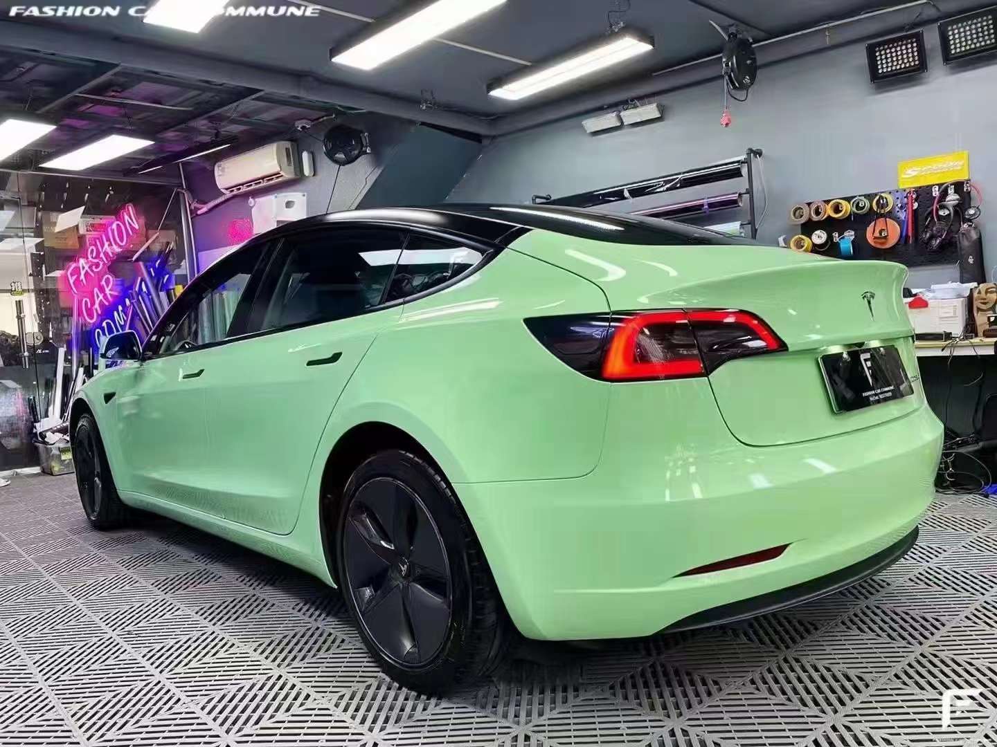 Glossy Crystal Haze Green Wrap Vinyl PET Liner