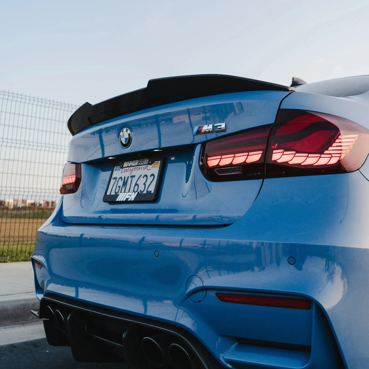 PSM Style High Kick Carbon Fiber Trunk Spoiler - BMW F80 M3 & F30 3 Series