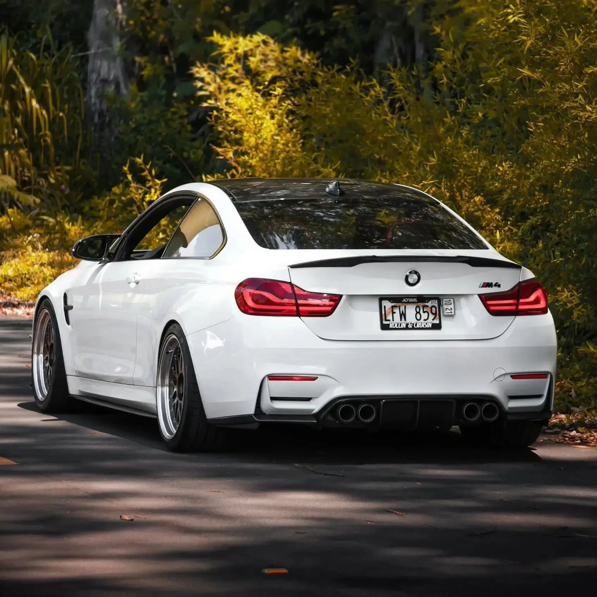 V Style Carbon Fiber Rear Diffuser - BMW F80 M3 & F82/F83 M4