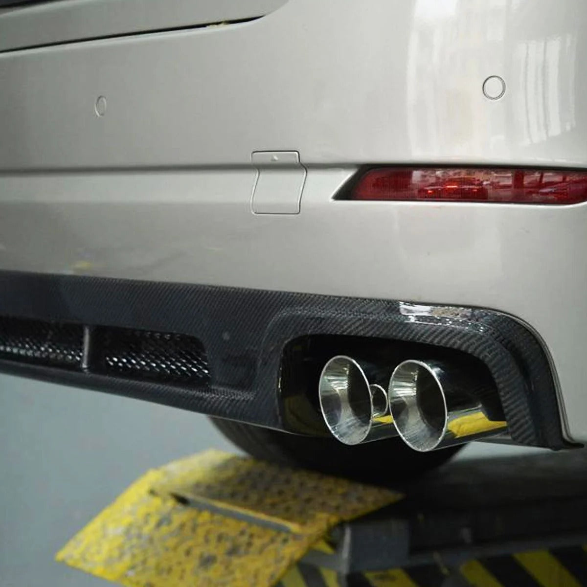 BMW 5 Series F10 Pre-LCI 2010-2013 Rear Bumper Diffuser Carbon Fiber, Not for M Sport/M5 Models