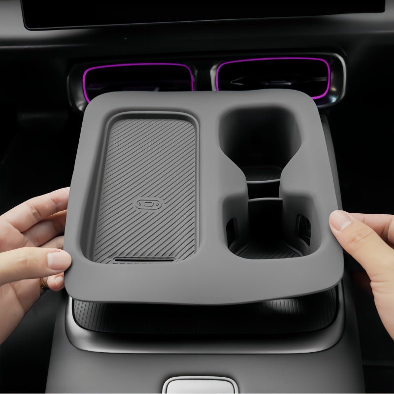 Integrated Silicone Pad for Charger & Cup Holder Leapmotor B05