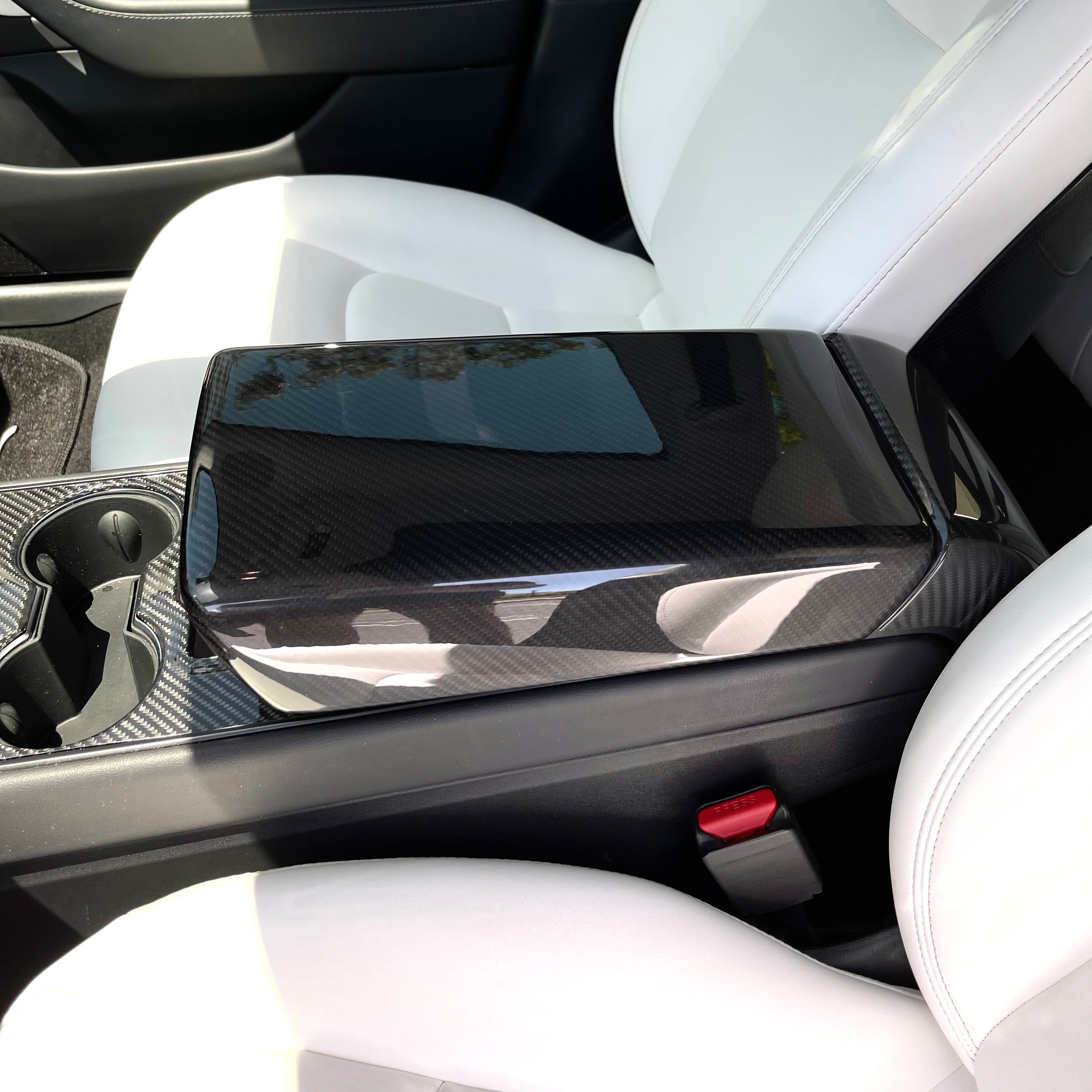 Model 3 / Y Armrest Cover - Carbon Fiber Interior Mods - Tesery Official Store