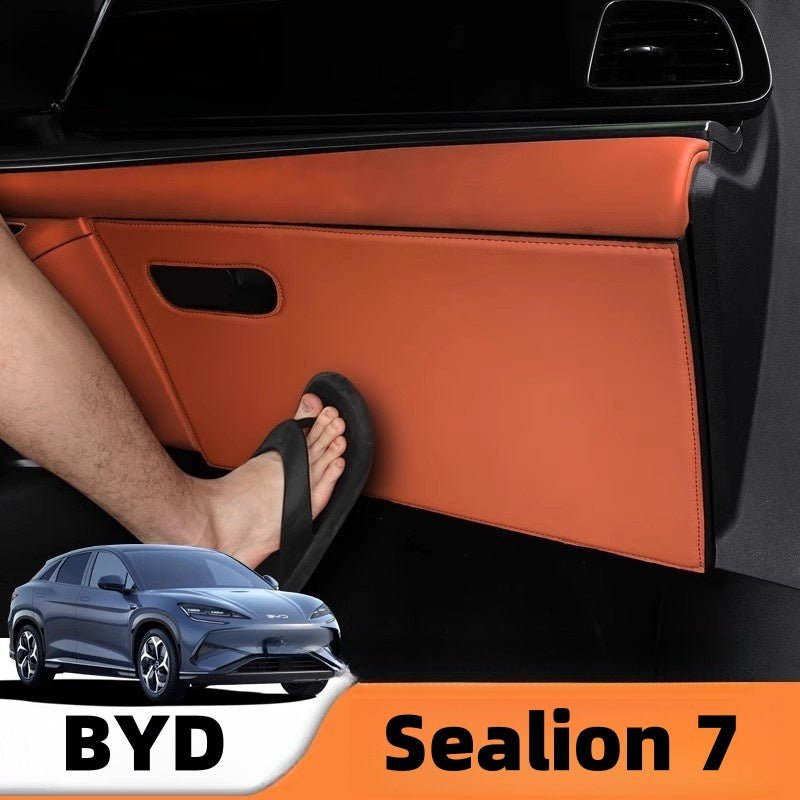 Passenger Side Kick Guard for BYD Sealion 7